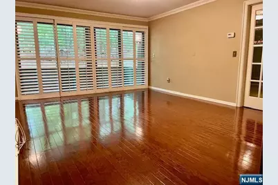 151 Indian Hollow Court 151 #151, Mahwah, NJ 07430 - Photo 4