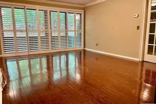 151 Indian Hollow Ct 151, Mahwah, NJ 07430 - Photo 4