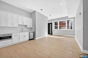 126 De Kalb Ave 1, Jersey City, NJ 07306 - Photo 12