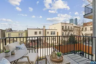 126 De Kalb Ave 2, Jersey City, NJ 07306 - Photo 30