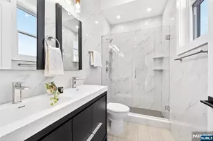 126 De Kalb Ave 2, Jersey City, NJ 07306 - Photo 28