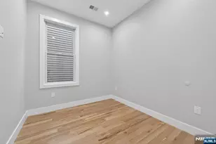 126 De Kalb Ave 3, Jersey City, NJ 07306 - Photo 18