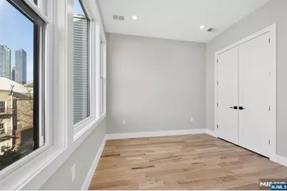 126 De Kalb Avenue 3 #3, Jersey City, NJ 07306 - Photo 24