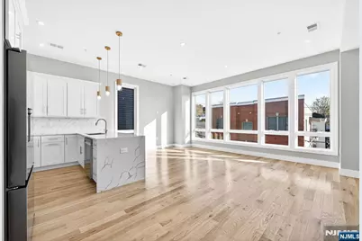 126 De Kalb Avenue 3 #3, Jersey City, NJ 07306 - Photo 4