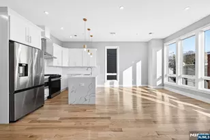 126 De Kalb Ave 3, Jersey City, NJ 07306 - Photo 6