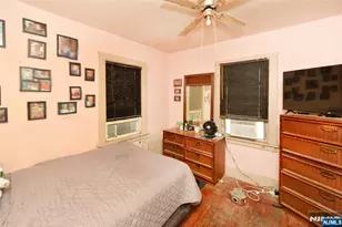 144 Degraw Ave, Teaneck Township, NJ 07666 - Photo 6