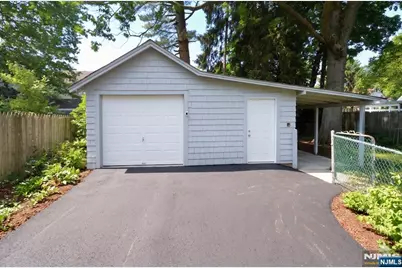 144 Degraw Avenue, Teaneck Township, NJ 07666 - Photo 20
