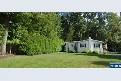 295 Lincoln Avenue, Ridgewood, NJ 07450 - Photo 2