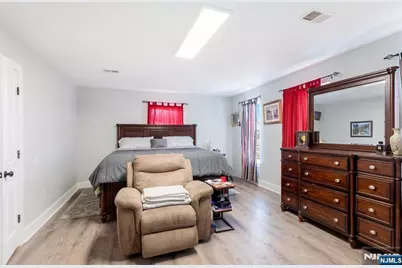 58 Park Avenue, East Orange, NJ 07017 - Photo 8