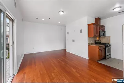 239 Baldwin Avenue 3 #3, Jersey City, NJ 07306 - Photo 12