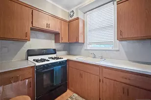 189 Martha Ave, Elmwood Park, NJ 07407 - Photo 8