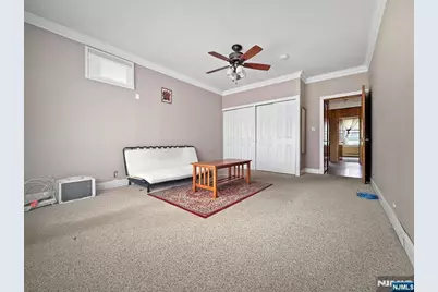 189 Martha Avenue, Elmwood Park, NJ 07407 - Photo 16