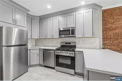 919 Park Avenue 3R #3R, Hoboken, NJ 07030 - Photo 6