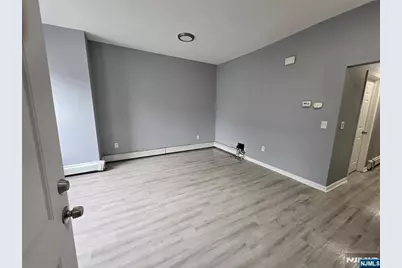 713 27th Street, Paterson, NJ 07504 - Photo 2