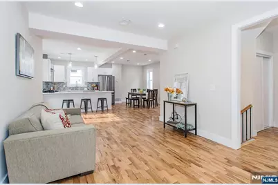 2389 3rd Street, Fort Lee, NJ 07024 - Photo 34