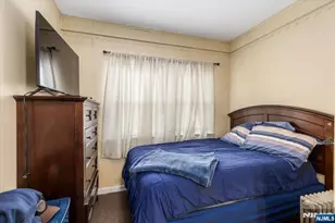567 Fern Ave, Lyndhurst Township, NJ 07071 - Photo 4