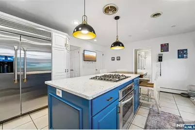 105 Deerhorn Court, Upper Saddle River, NJ 07458 - Photo 10