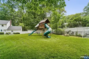 105 Deerhorn Ct, Upper Saddle River, NJ 07458 - Photo 32