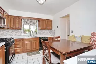 290 Hamilton Pl 4, Hackensack, NJ 07601 - Photo 10
