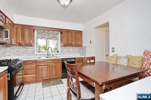 290 Hamilton Pl 4, Hackensack, NJ 07601 - Photo 10