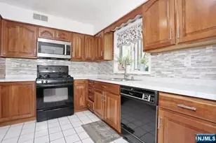 290 Hamilton Pl 4, Hackensack, NJ 07601 - Photo 12