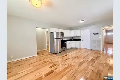 224 Macarthur Avenue B (Left Side #B (Left Side, Garfield, NJ 07026 - Photo 8
