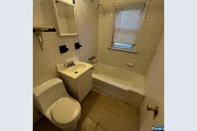 165 Woods Avenue 2nd Fl. #2nd Fl., Bergenfield, NJ 07621 - Photo 22