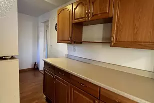 165 Woods Ave 2nd Fl, Bergenfield, NJ 07621 - Photo 16