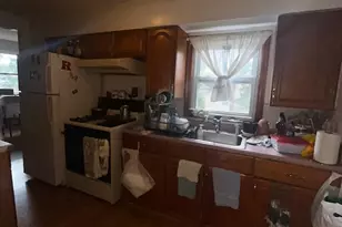 165 Woods Ave 2nd Fl, Bergenfield, NJ 07621 - Photo 10
