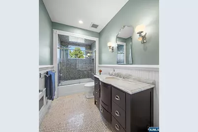70 Ridge, Rutherford, NJ 07070 - Photo 24