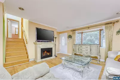 37 Cedar Drive, Rochelle Park Township, NJ 07662 - Photo 2