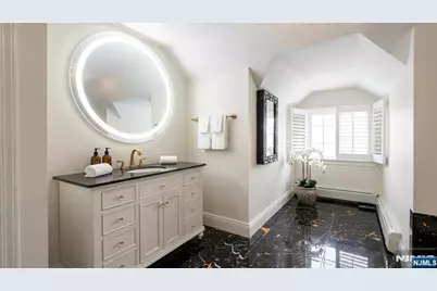 225 Saddle River Road, Saddle River, NJ 07458 - Photo 34