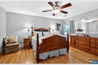 158 Vreeland Avenue, Rutherford, NJ 07070 - Photo 16
