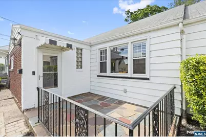 29 Graham Terrace, Saddle Brook Township, NJ 07663 - Photo 6