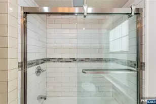 10 Walnut Pkwy, Montclair, NJ 07042 - Photo 18