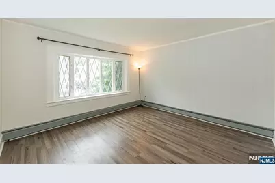 10 Walnut Parkway, Montclair, NJ 07042 - Photo 6