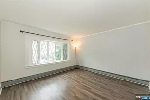 10 Walnut Pkwy, Montclair, NJ 07042 - Photo 6