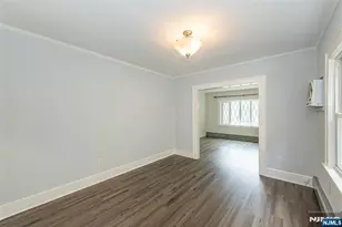 10 Walnut Pkwy, Montclair, NJ 07042 - Photo 10