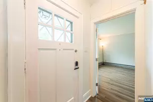 10 Walnut Pkwy, Montclair, NJ 07042 - Photo 4