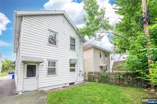 10 Walnut Pkwy, Montclair, NJ 07042 - Photo 26