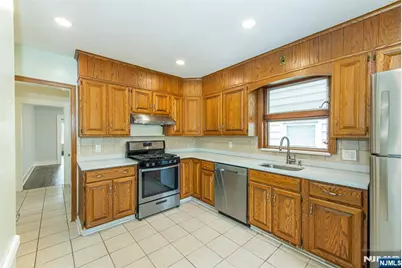 10 Walnut Parkway, Montclair, NJ 07042 - Photo 20
