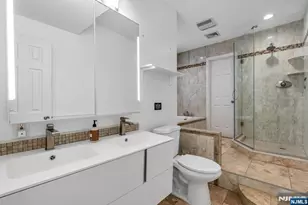 740 River Rd, Teaneck Township, NJ 07666 - Photo 18