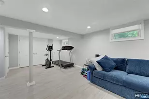 19 Thames Blvd, Bergenfield, NJ 07621 - Photo 30