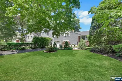 19 Thames Boulevard, Bergenfield, NJ 07621 - Photo 48
