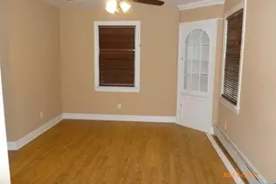 5 Aberdeen Pl, Fair Lawn, NJ 07410 - Photo 2