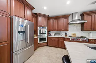 184 Donny Brook Dr, Allendale, NJ 07401 - Photo 10