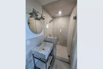 639 Oakdene Avenue 1 #1, Ridgefield, NJ 07657 - Photo 16