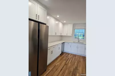639 Oakdene Avenue 1 #1, Ridgefield, NJ 07657 - Photo 6