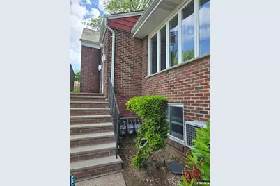 639 Oakdene Avenue 1 #1, Ridgefield, NJ 07657 - Photo 1