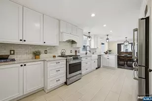 35 Stuart St, Waldwick, NJ 07463 - Photo 16